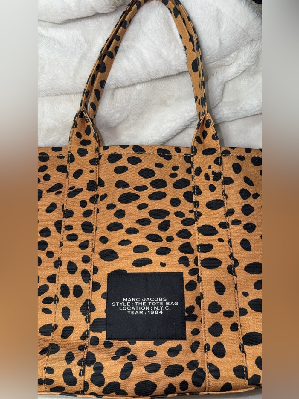 Marc Jacobs The Tote Bag in Leopard Print Tan & Black - Picture 3 of 5